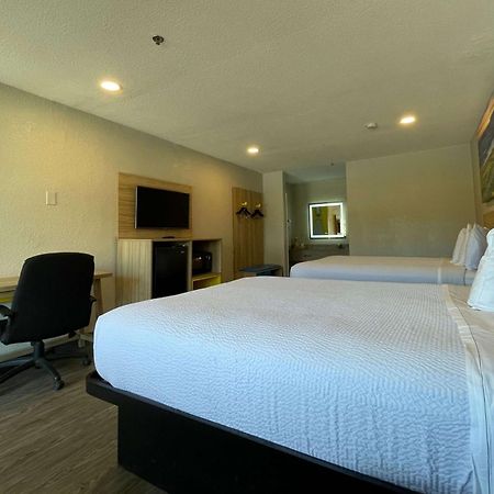 Days Inn By Wyndham Near Seaworld San Antonio Eksteriør bilde