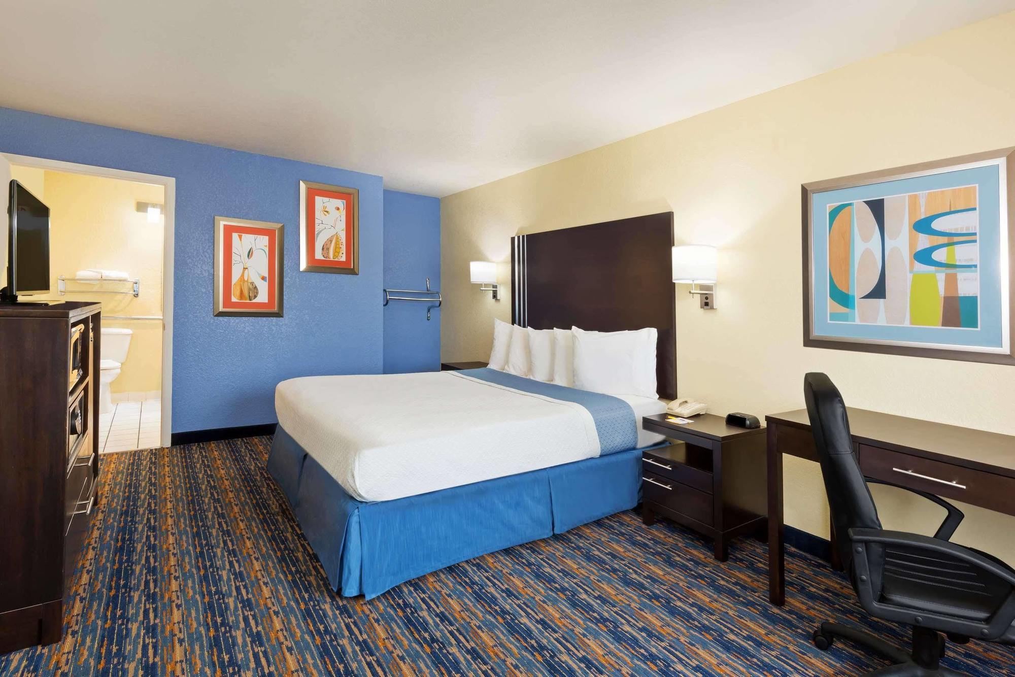 Days Inn By Wyndham Near Seaworld San Antonio Eksteriør bilde